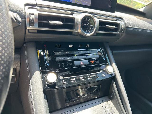 Used 2022 Lexus IS 350 F Sport RWD image 35
