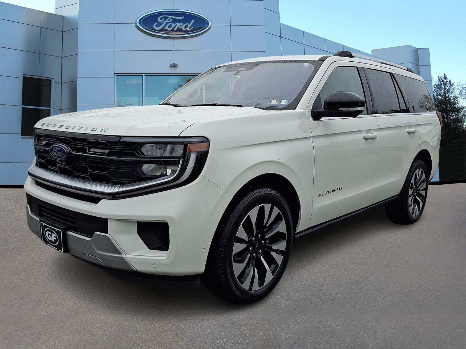 Certified 2025 Ford Expedition Platinum w/ Driver's Package AWD/4WD image 4