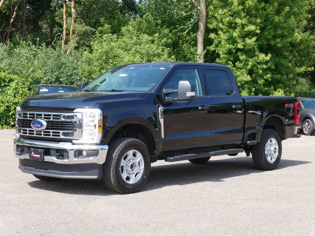 Certified 2025 Ford F350 XLT w/ 360-Degree Camera Package AWD/4WD image 7