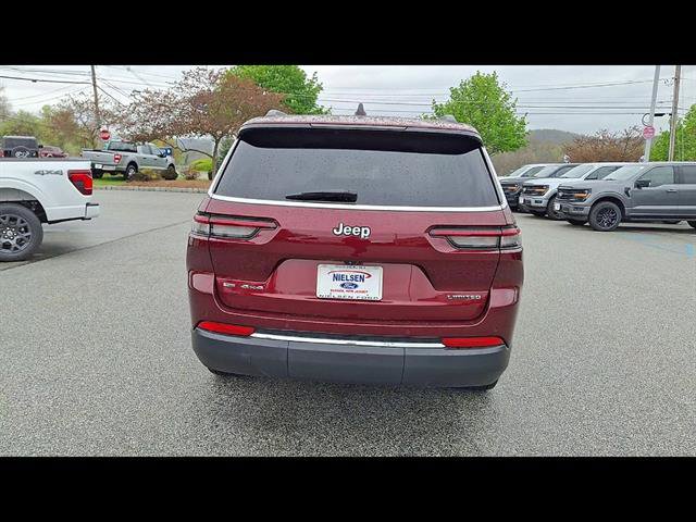 Used 2022 Jeep Grand Cherokee L Limited AWD/4WD image 7