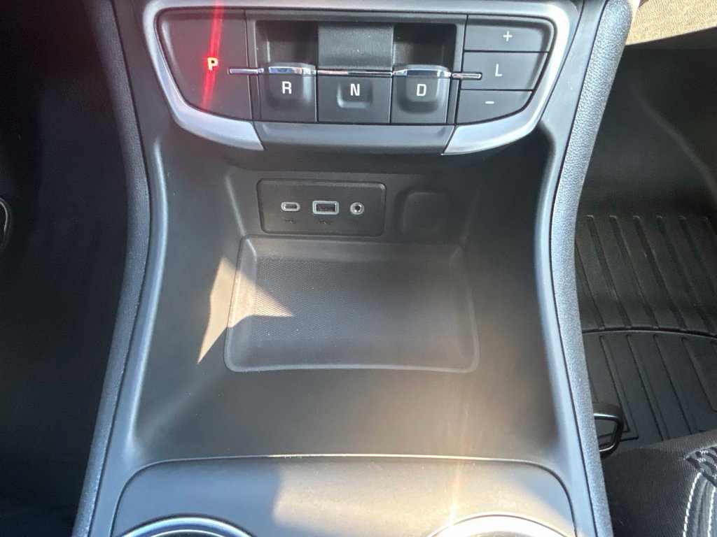 Used 2022 GMC Terrain SLE w/ Driver Convenience Package AWD/4WD image 23