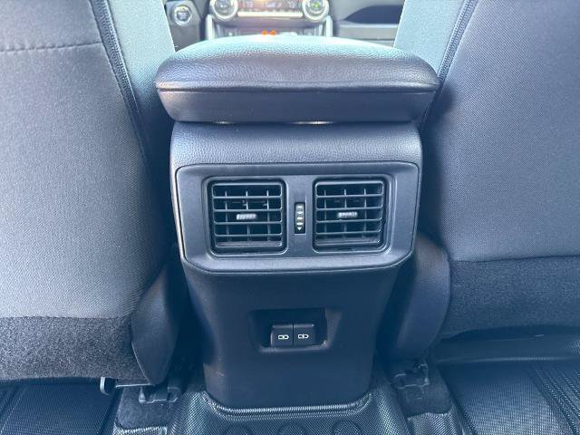 Used 2025 Toyota RAV4 XLE AWD/4WD image 21