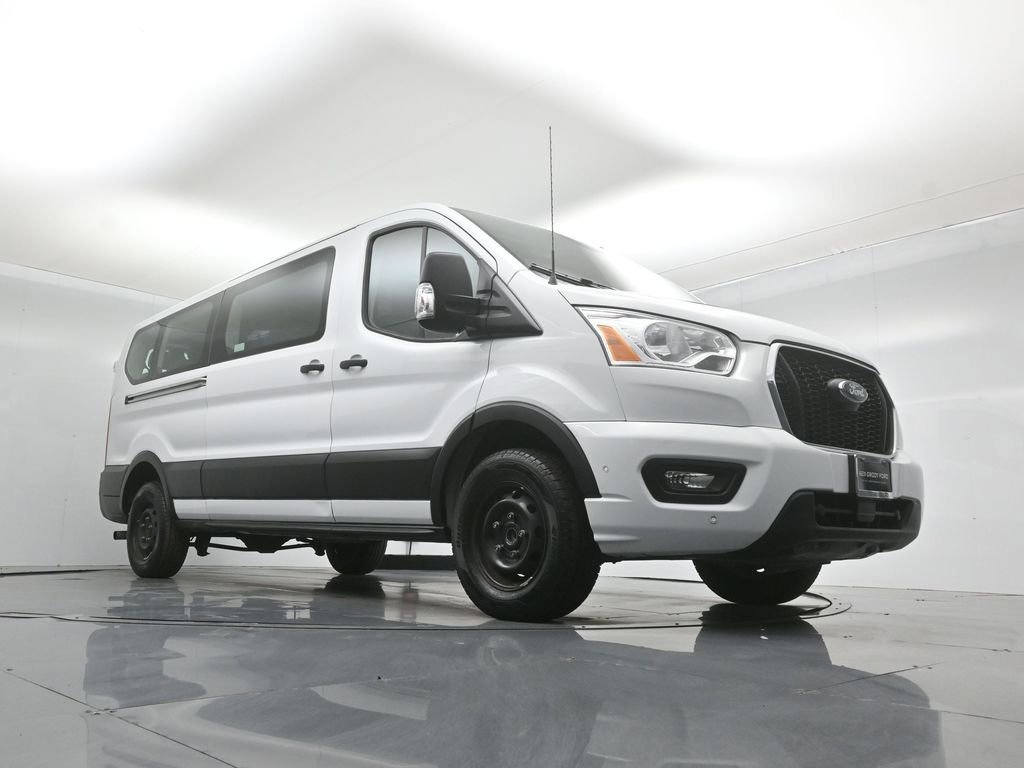 Certified 2022 Ford Transit 350 XLT RWD image 5