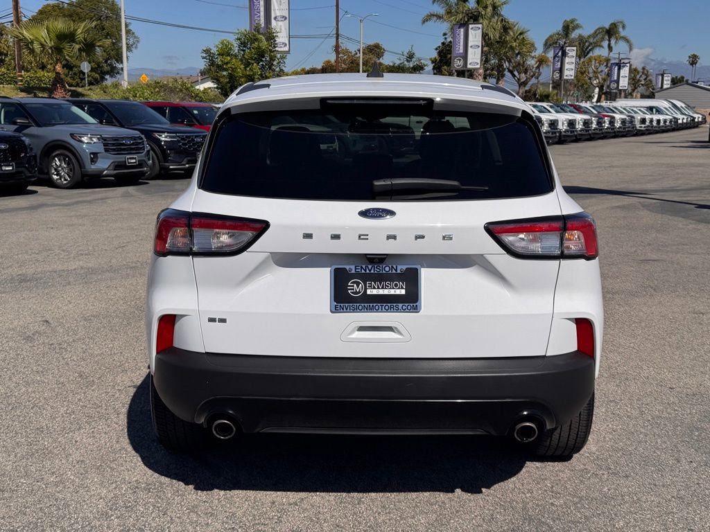 Certified 2022 Ford Escape SE w/ SE Sport Appearance Package image 11