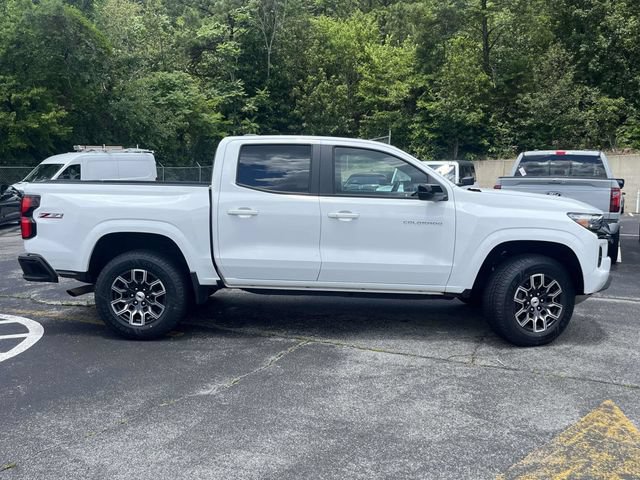 Used 2023 Chevrolet Colorado Z71 w/ Z71 Convenience Package 2 AWD/4WD image 2