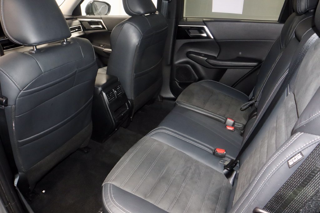 Used 2022 Mitsubishi Outlander SE AWD/4WD image 22