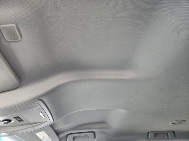 Used 2017 Chevrolet Suburban LT image 22