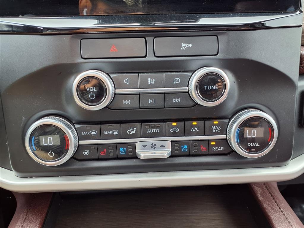 Certified 2023 Ford Expedition Limited image 12