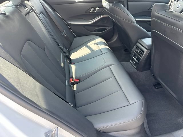Used 2025 BMW 330i xDrive Sedan AWD/4WD image 11