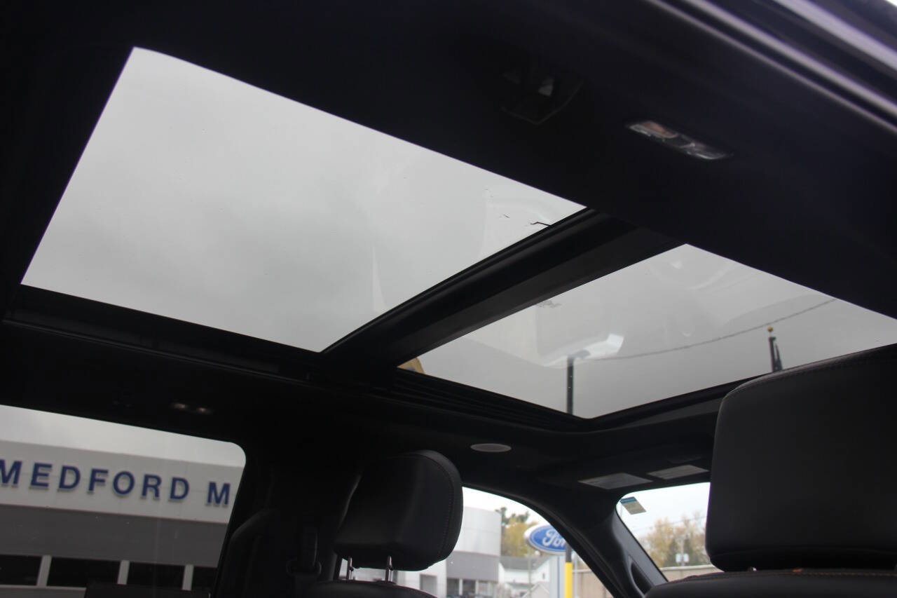 Certified 2023 Ford F150 Platinum w/ Equipment Group 701A High image 28