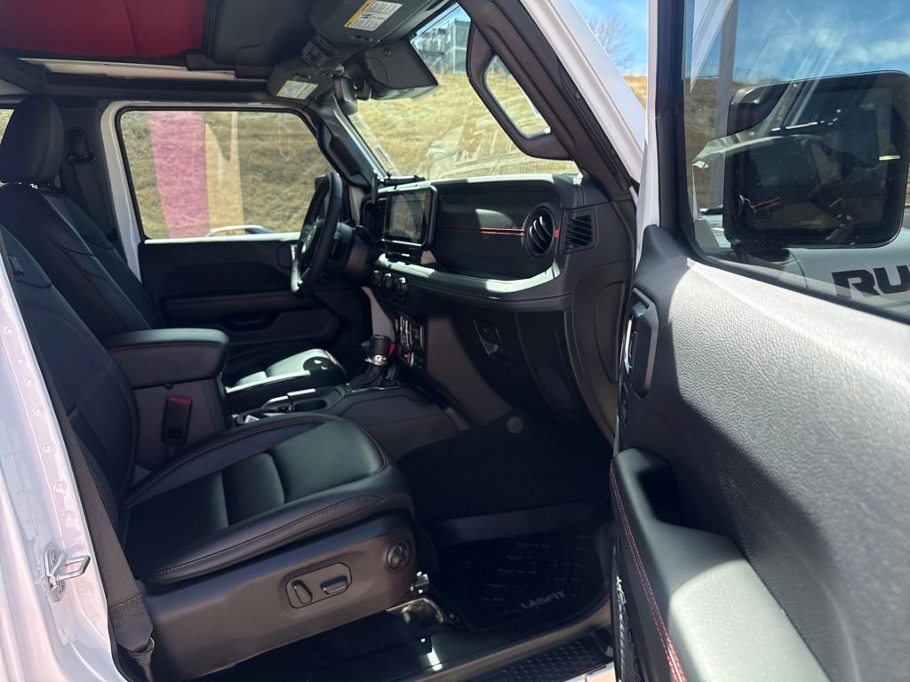 Used 2025 Jeep Wrangler Unlimited Rubicon image 30