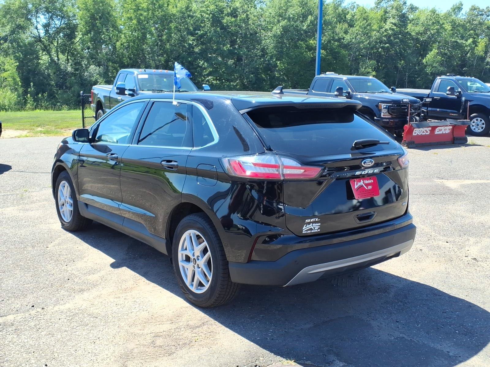 Certified 2024 Ford Edge SEL AWD/4WD image 3