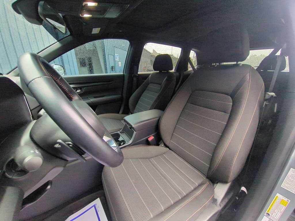 Used 2025 Honda CR-V Sport image 25