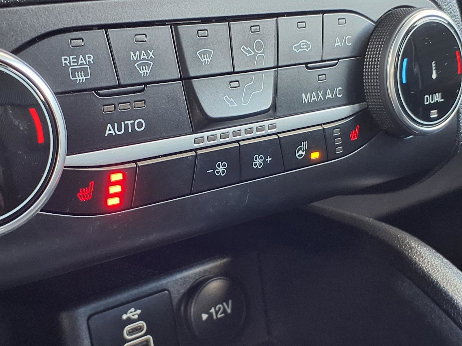 Certified 2024 Ford Escape ST-Line AWD/4WD image 5