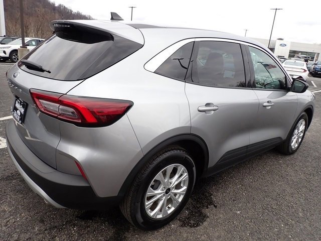 Certified 2023 Ford Escape Active w/ Cold Weather Package image 4