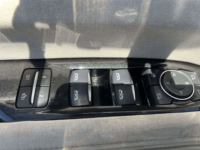 Used 2024 Cadillac Escalade ESV Premium Luxury Platinum image 14