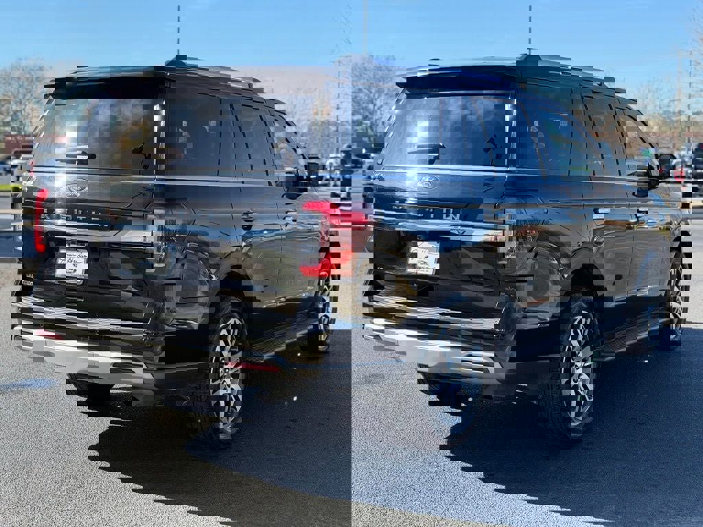 Certified 2024 Ford Expedition Limited image 4