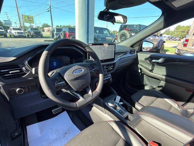 Certified 2023 Ford Escape ST-Line w/ Tech Pack #1 AWD/4WD image 14