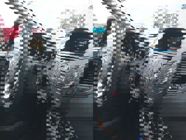 Certified 2018 Ford Fiesta SE image 24