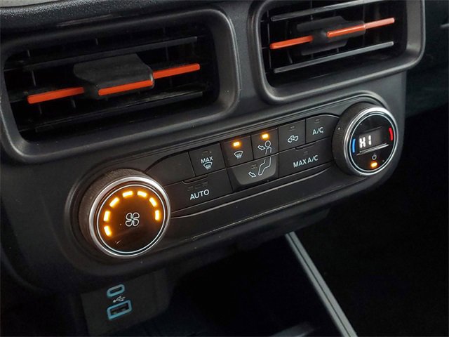 Certified 2022 Ford Maverick XLT image 18