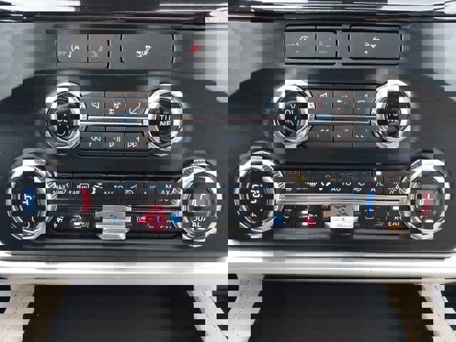 Certified 2024 Ford Expedition Limited image 21