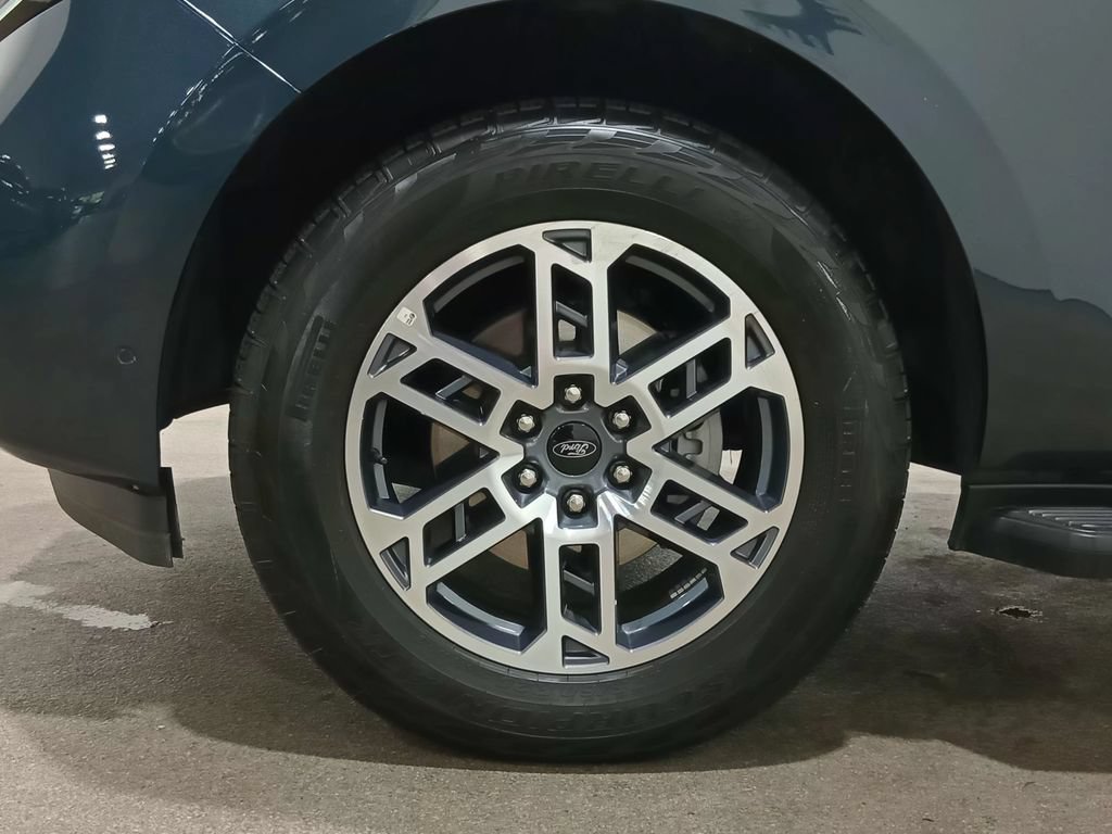Certified 2025 Ford Expedition Max Active AWD/4WD image 13