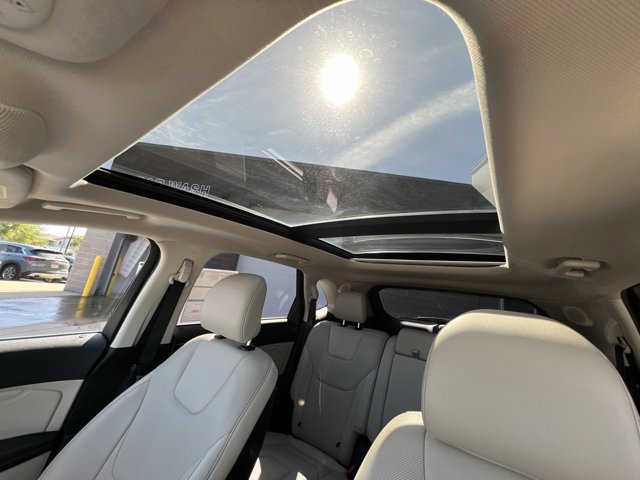 Certified 2018 Ford Edge Titanium w/ Equipment Group 301A AWD/4WD image 21