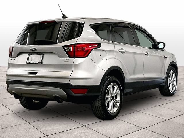 Certified 2019 Ford Escape SE FWD image 11