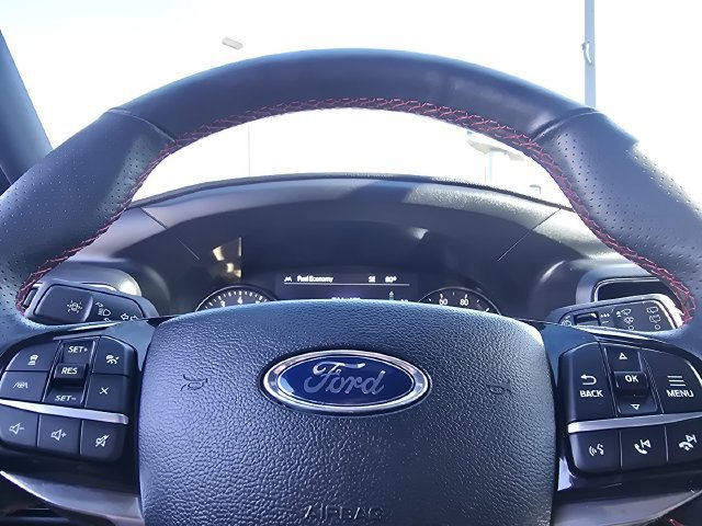 Certified 2024 Ford Explorer ST-Line w/ Class IV Trailer Tow Package AWD/4WD image 29