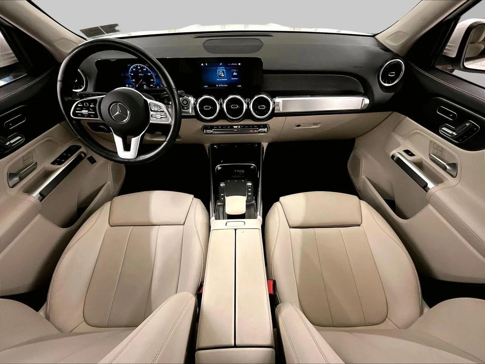 Used 2021 Mercedes-Benz GLB 250 4MATIC image 14