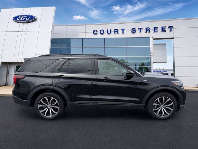 Certified 2026 Ford Explorer ST-Line AWD/4WD image 8