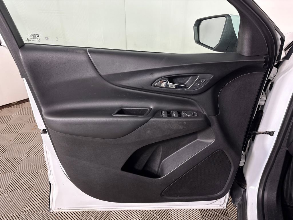 Used 2019 Chevrolet Equinox LT FWD image 16