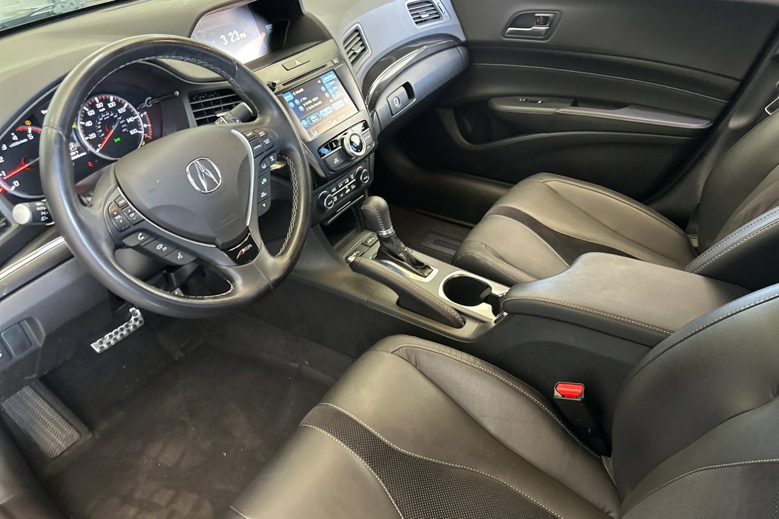 Used 2020 Acura ILX FWD image 9