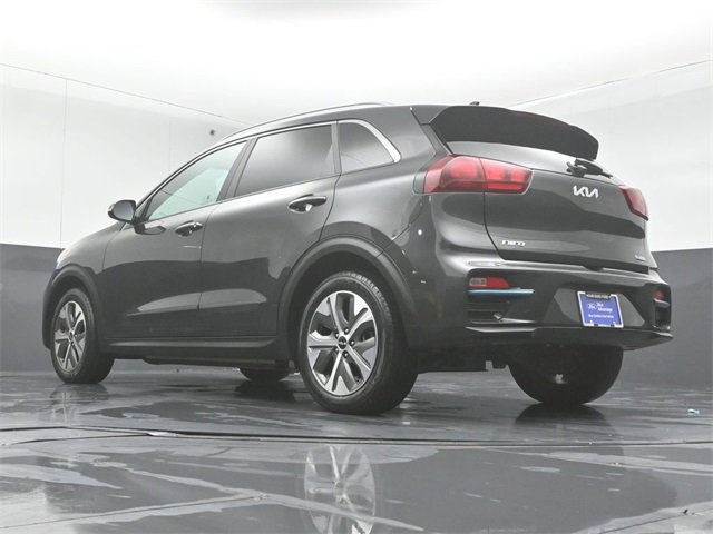 Used 2022 Kia Niro EX image 10