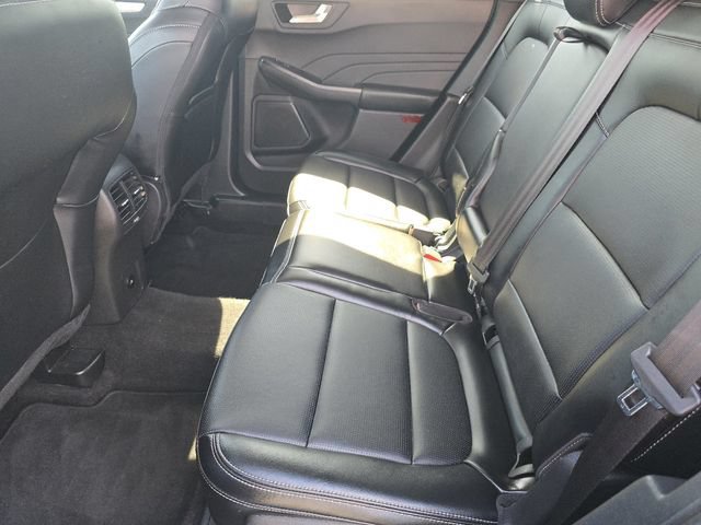 Certified 2025 Ford Escape Platinum AWD/4WD image 21