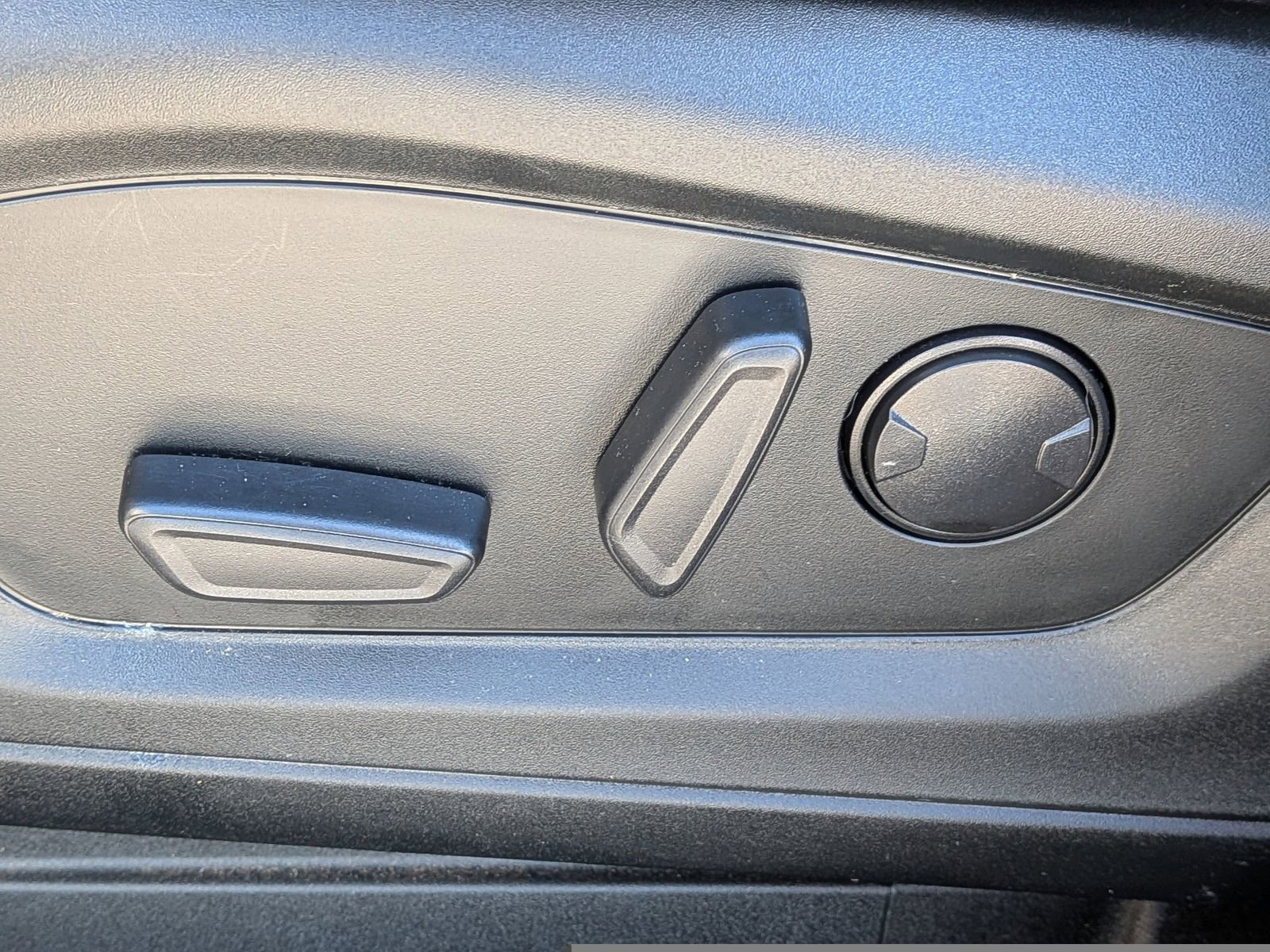 Certified 2023 Ford Explorer ST-Line w/ Class IV Trailer Tow Package image 22