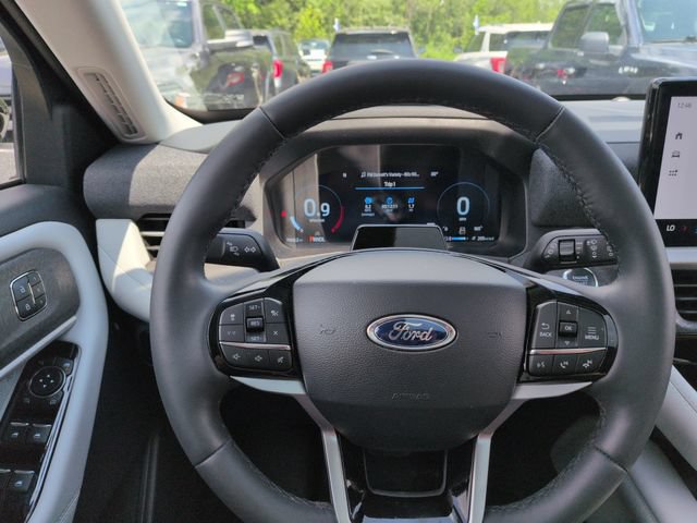 Certified 2026 Ford Explorer Platinum w/ LUX Leather Package AWD/4WD image 33