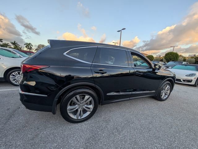 Used 2024 Acura MDX SH-AWD image 3