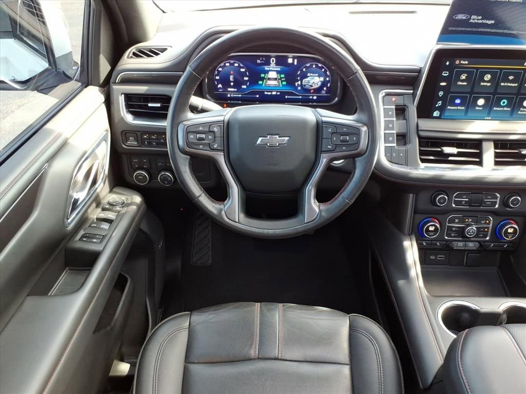 Used 2022 Chevrolet Suburban RST w/ Luxury Package image 5