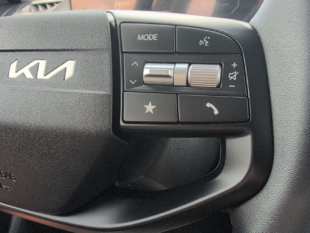 Used 2025 Kia K4 EX FWD image 22