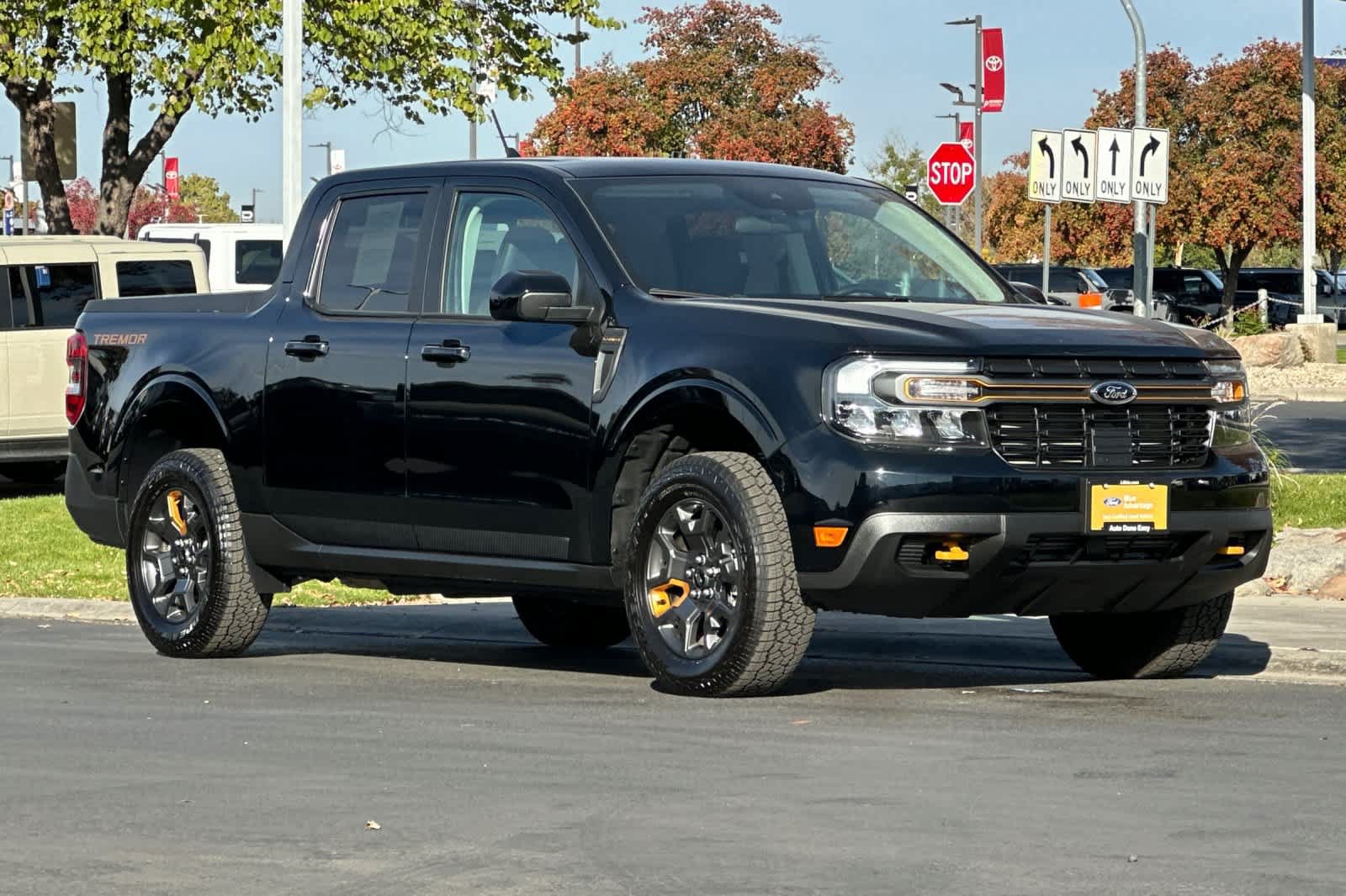 Certified 2024 Ford Maverick Tremor w/ Tremor Off-Road Package AWD/4WD image 9