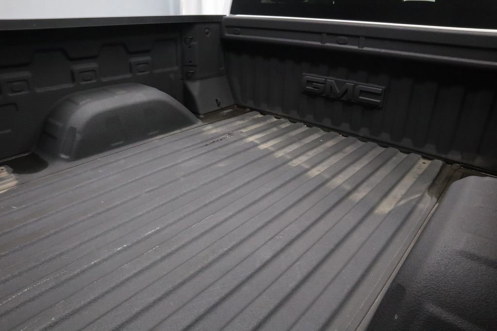 Used 2023 GMC Sierra 1500 SLE image 16
