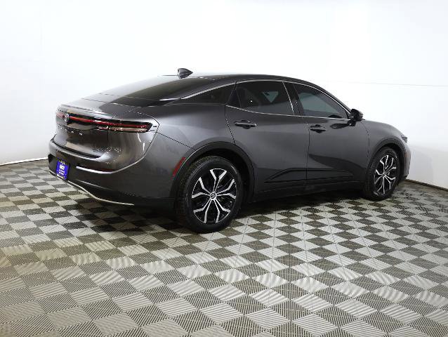 Used 2023 Toyota Crown XLE image 4