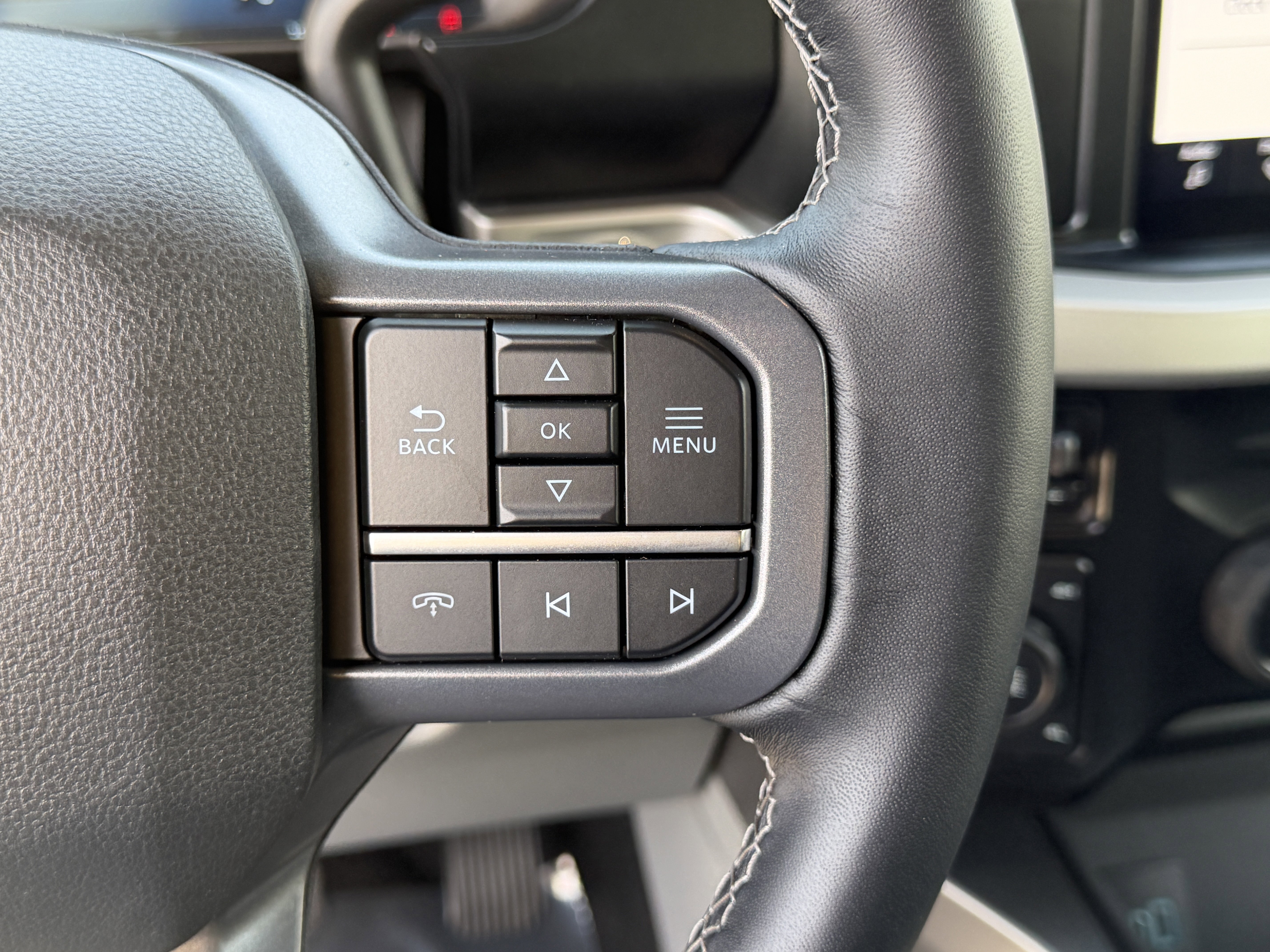 Certified 2023 Ford F250 XLT w/ Black Appearance Package image 17