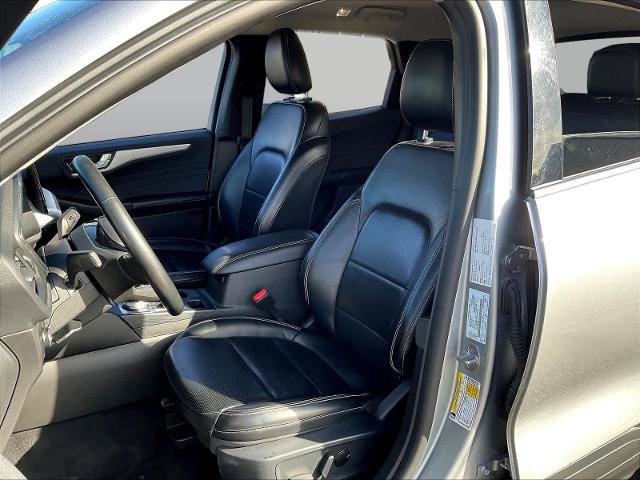 Certified 2024 Ford Escape Platinum AWD/4WD image 23