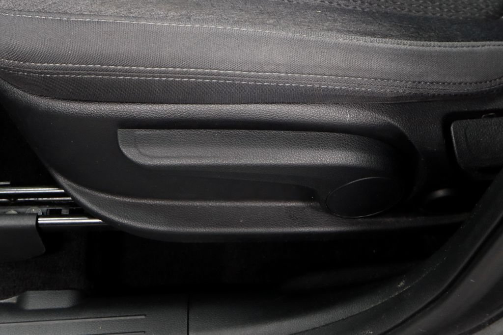 Used 2021 Hyundai Santa Fe SE w/ Cargo Package FWD image 24