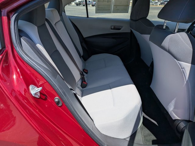 Used 2022 Toyota Corolla LE FWD image 30