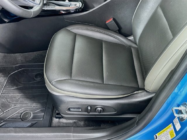Used 2025 Chevrolet Trax ACTIV w/ Driver Confidence Package FWD image 26