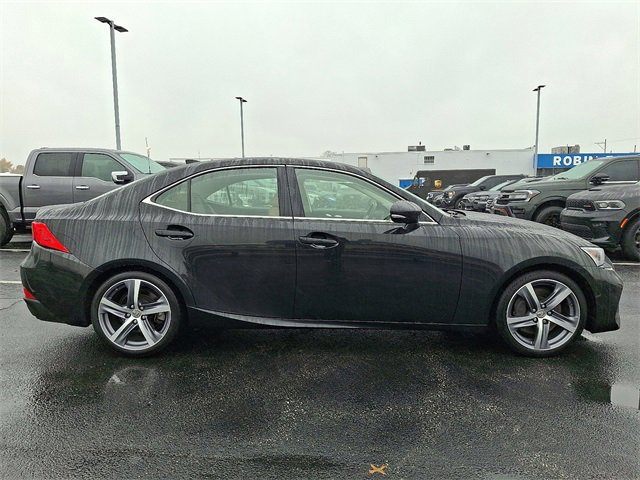 Used 2018 Lexus IS 300 w/ Comfort Package image 2