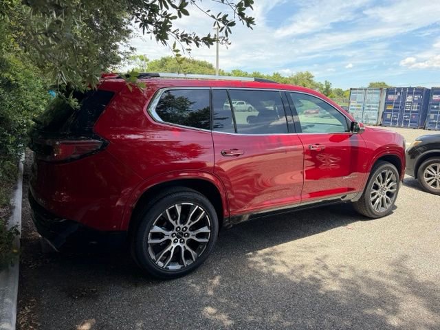 Used 2026 GMC Acadia Denali Ultimate FWD image 8